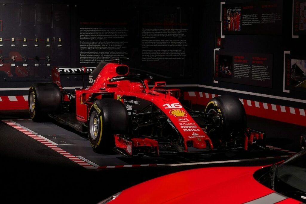 F8Bet Thám Hiểm Thế Giới Cá Cược Trực Tuyến Cơ Hội Và Thách Thức